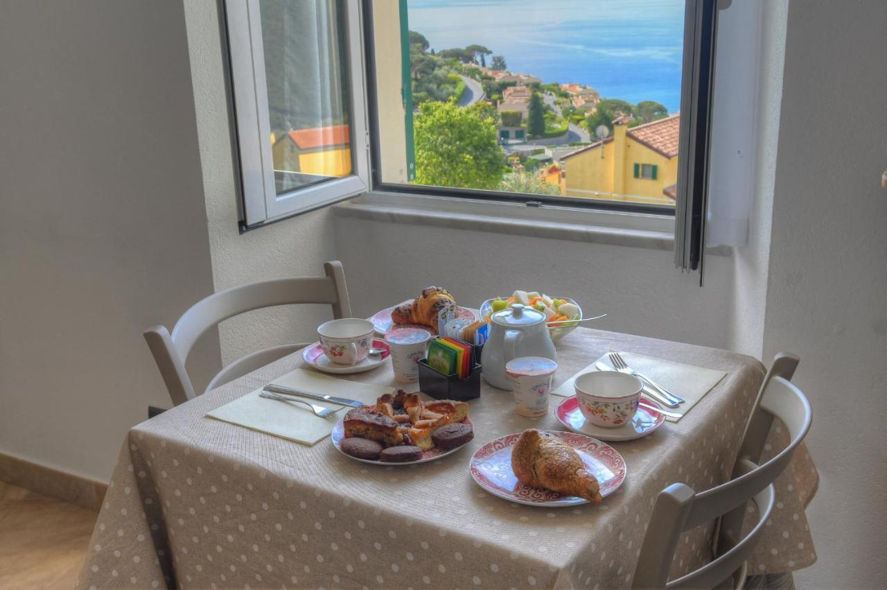 La Locanda Di Cucco Finale Ligure Luaran gambar