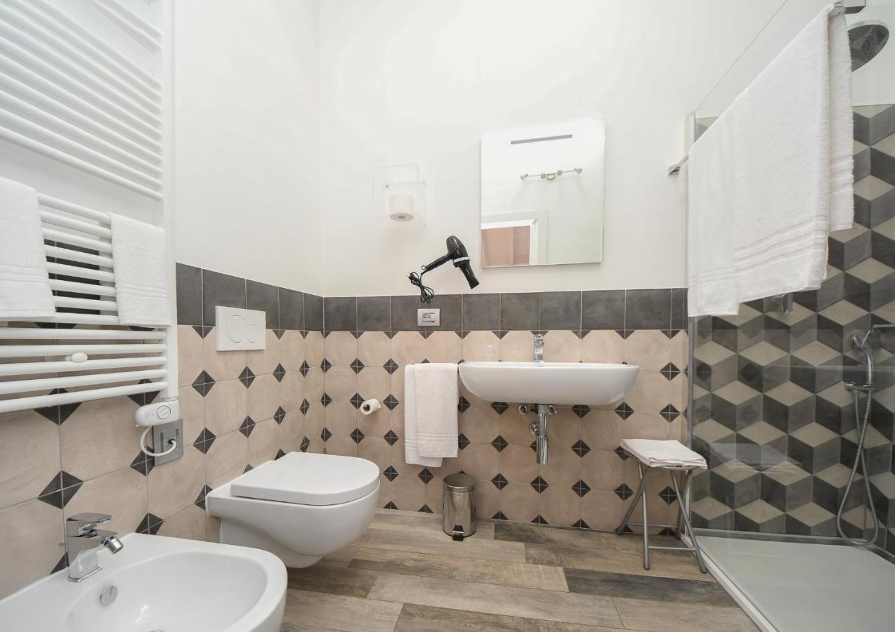 La Locanda Di Cucco Finale Ligure Luaran gambar