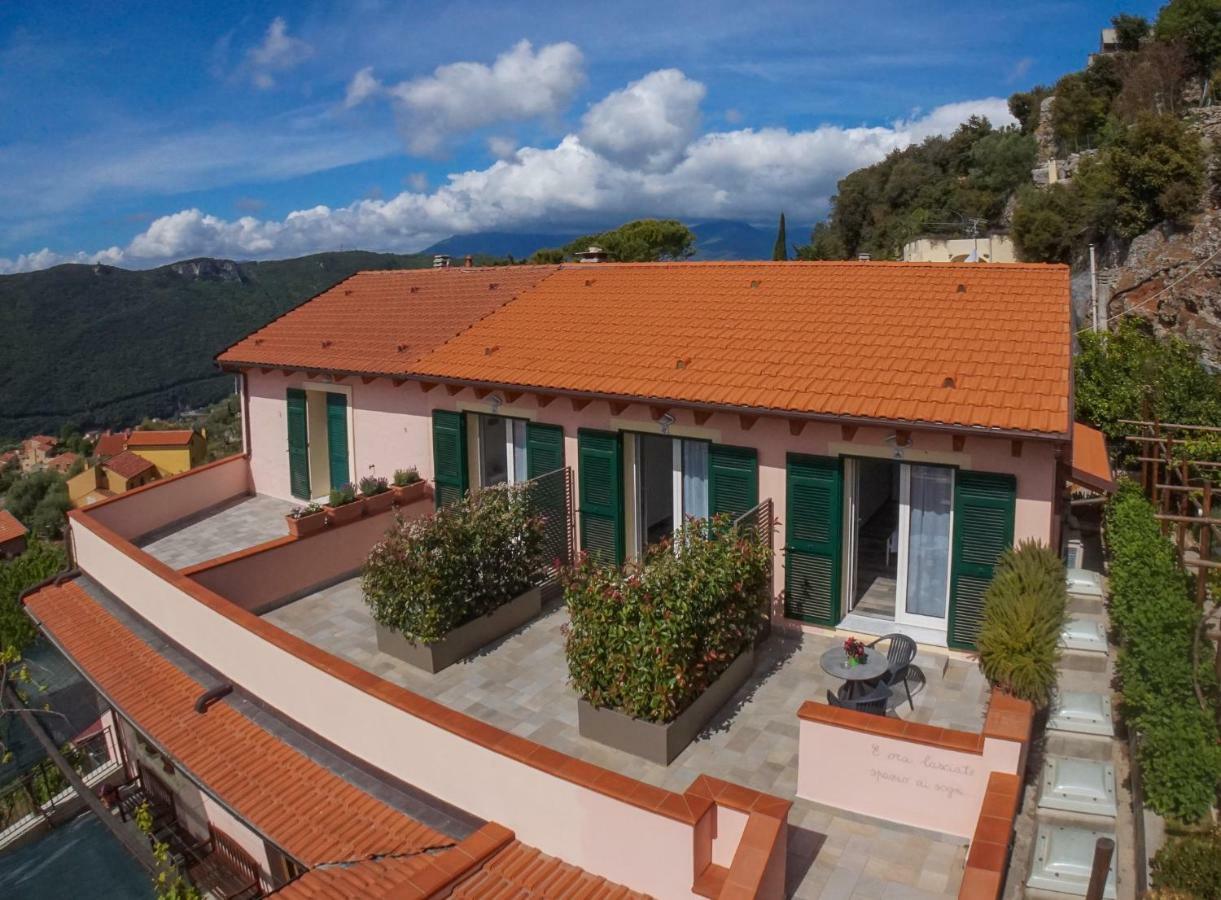 La Locanda Di Cucco Finale Ligure Luaran gambar