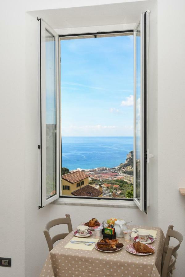 La Locanda Di Cucco Finale Ligure Luaran gambar